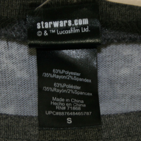 Winter/Christmas Star Wars Long-Sleeve - Picture 5 of 6